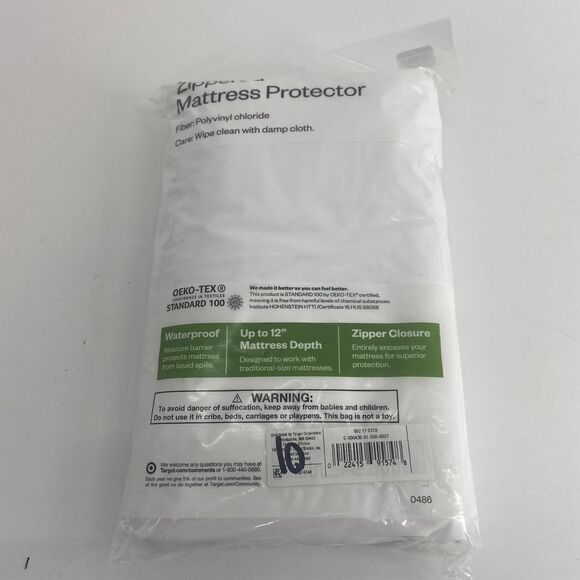 Target White Room Essentials Queen Mattress Cover Protector Zip NEW - Picture 2 of 2